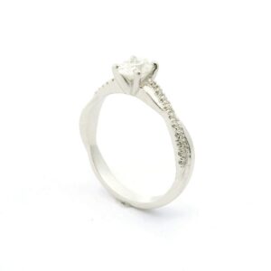 Sette Gioielli RN-0989_2-e1756456444908-300x300 Anelli di fidanzamento  